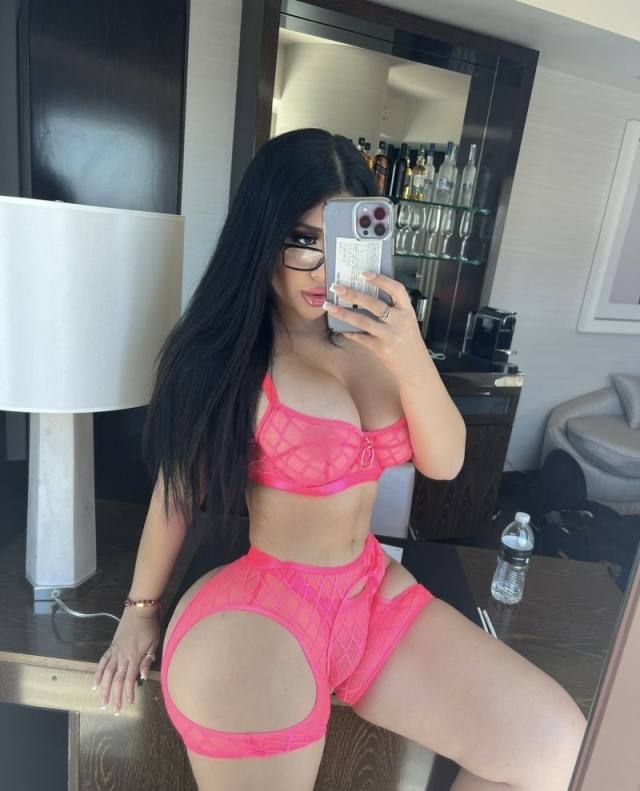 Hello it’s Nicki Available 🎆For Hookup🥰🥰 - 💋 READY TO ANY PLACE✅ 💎incall / outcall🚗 Car Fun 24/7 Text Me +12832291129 - Image 2